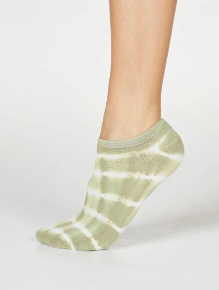Thought Jules Bamboo Organic Cotton Tie Dye Trainer Socks Pear Green